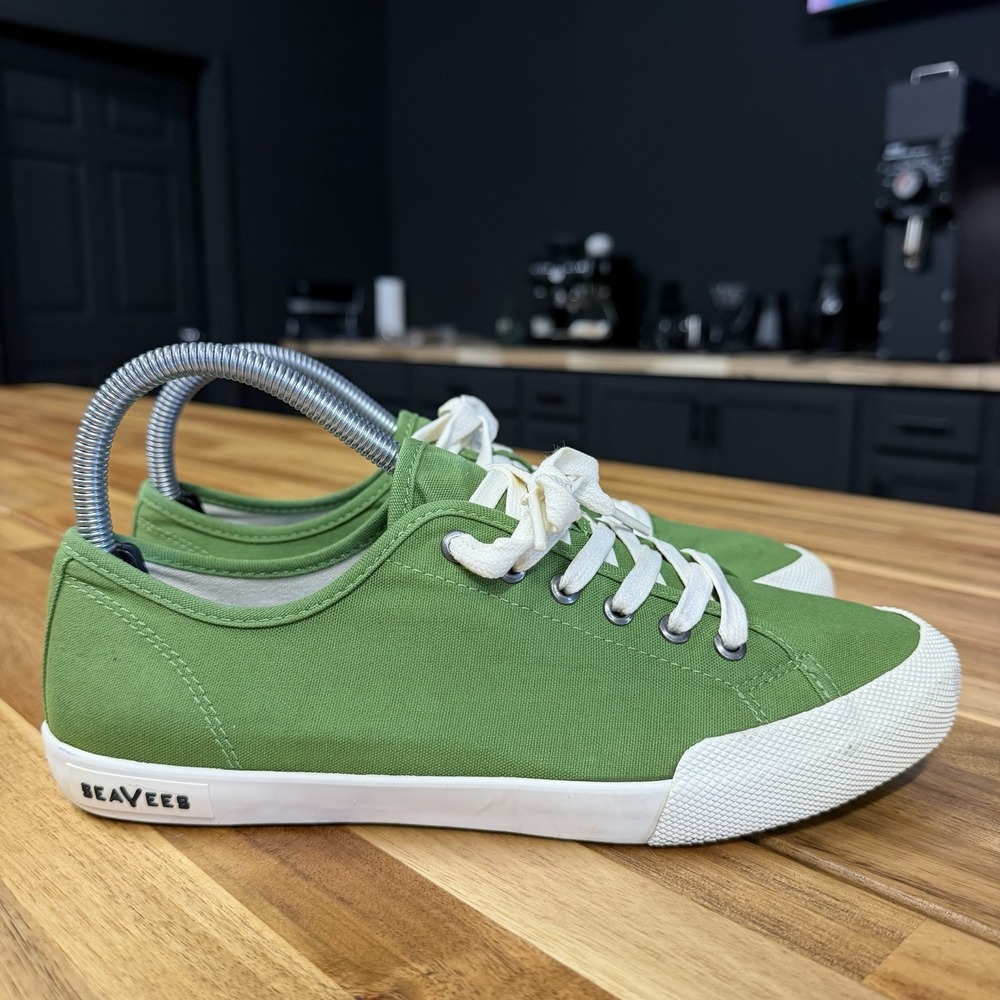 Seavees Monterey Standard Canvas Sneaker Womens 8.5 Green Casual Preppy